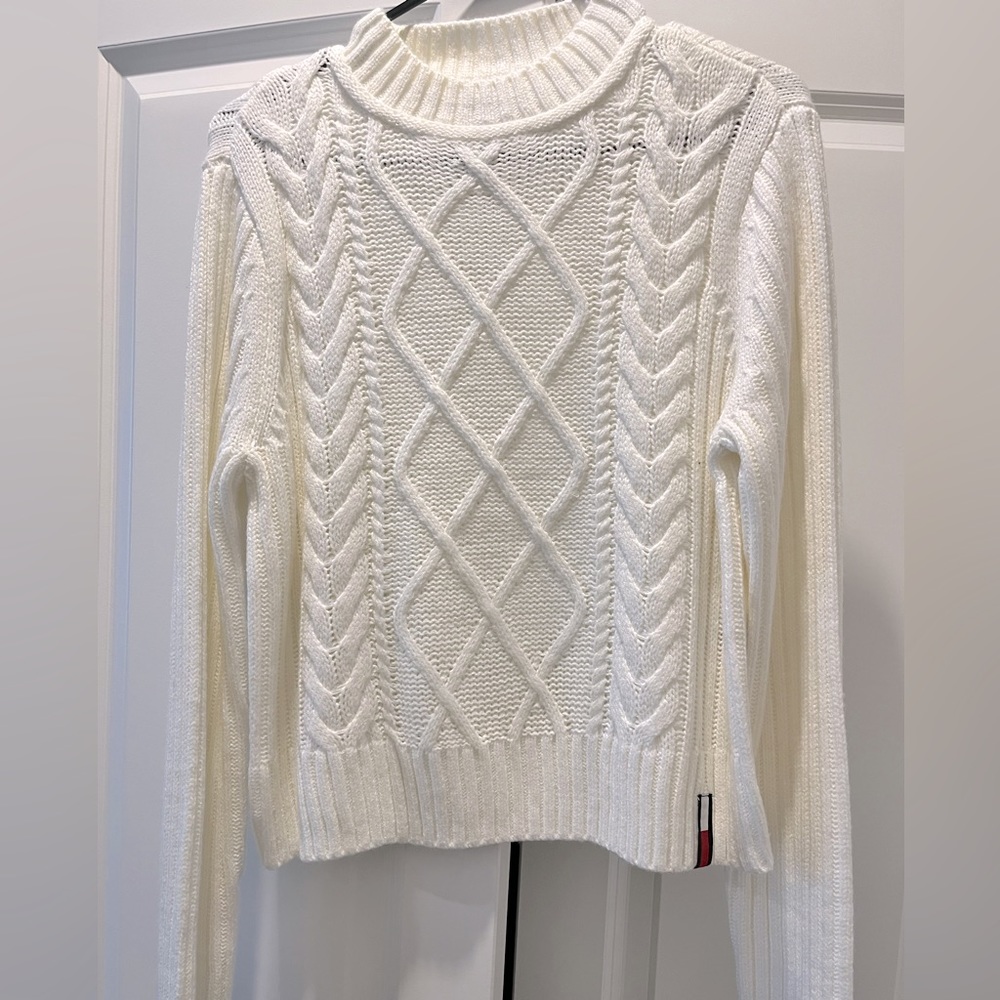 NWOT Beautiful off-white Sweater